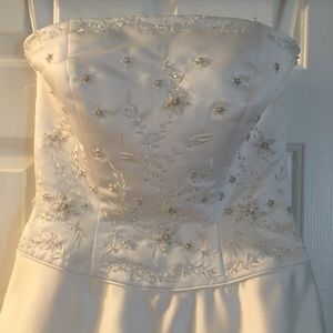 Jasmine 304 Wedding Dress